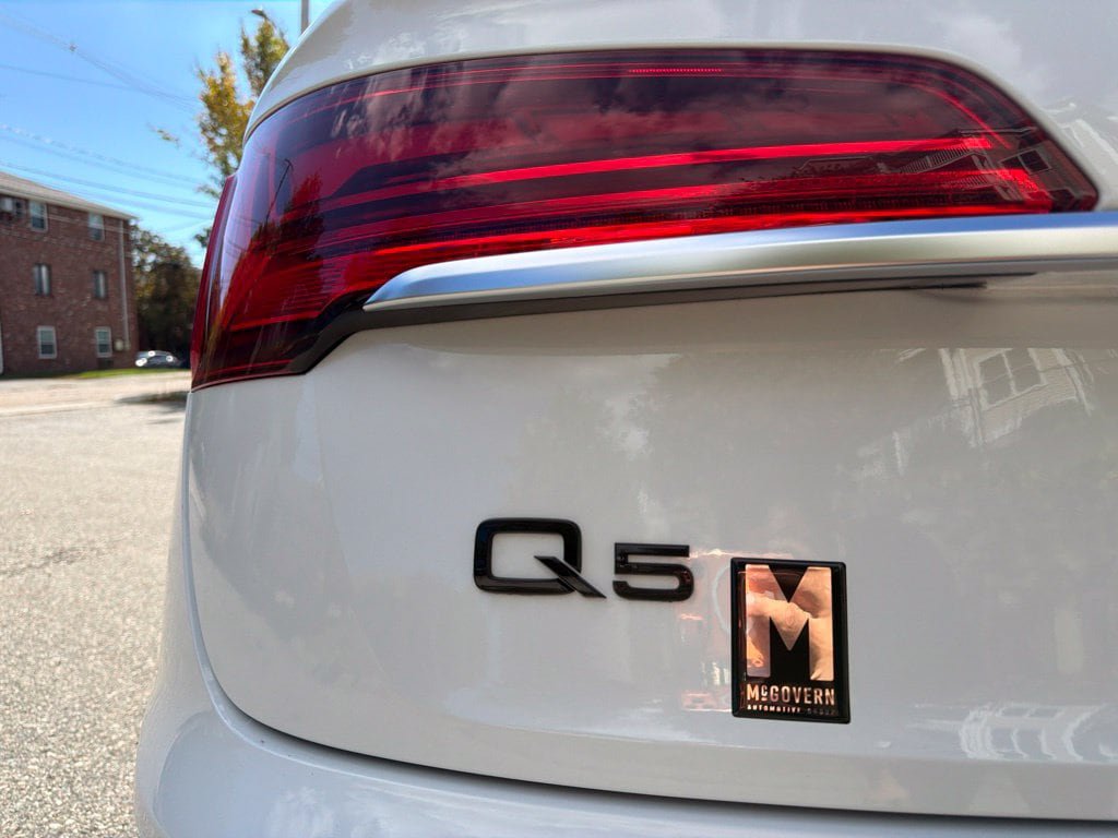 Used 2023 Audi Q5 2.0T Premium w/ Convenience Package AWD/4WD image 12