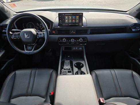 Certified 2023 Honda Pilot TrailSport image 2