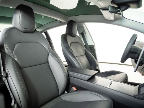 Used 2024 Tesla Model 3 Standard Range image 22