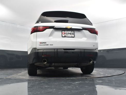 Used 2023 Chevrolet Traverse LT image 48