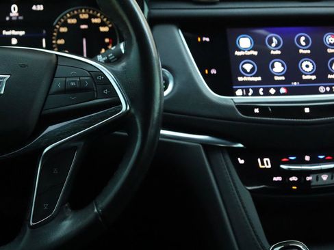 Used 2021 Cadillac XT5 Premium Luxury FWD image 35