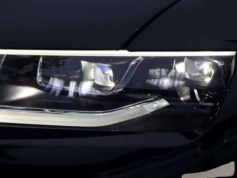 Certified 2022 Rolls-Royce Ghost Black Badge image 28