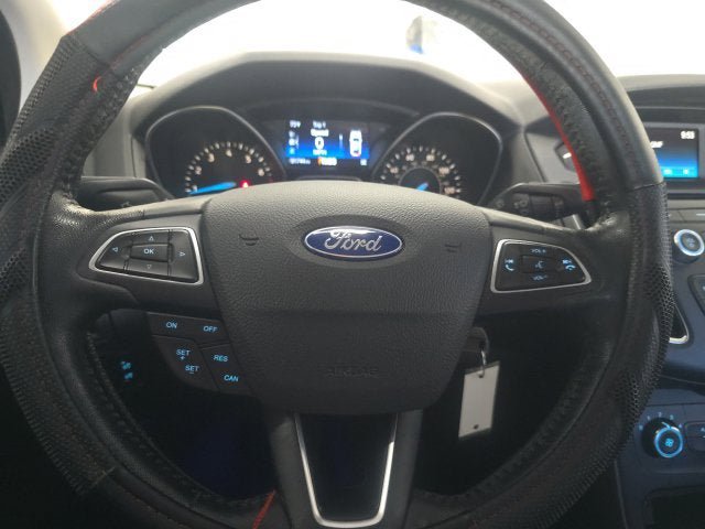 Used 2016 Ford Focus SE w/ Equipment Group 201A FWD image 23
