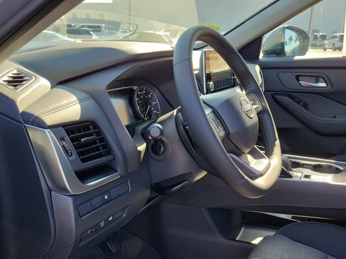 New 2026 Nissan Rogue SV image 9