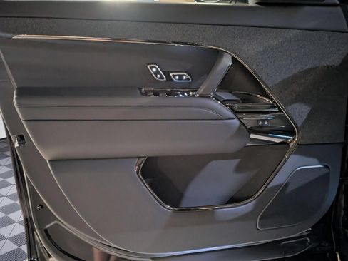 New 2026 Land Rover Range Rover Sport SE AWD/4WD image 21