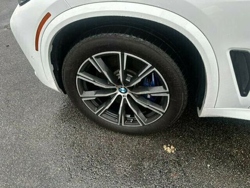 Used 2020 BMW X5 xDrive40i w/ M Sport Package image 33