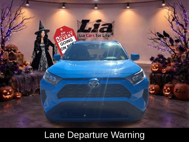 Used 2019 Toyota RAV4 LE w/ Carpet Mat Package AWD/4WD image 9
