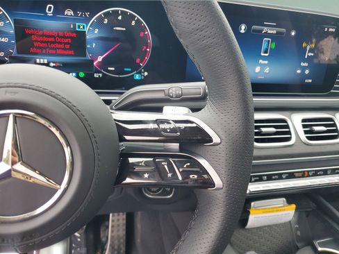 Used 2026 Mercedes-Benz GLS 450 4MATIC image 36