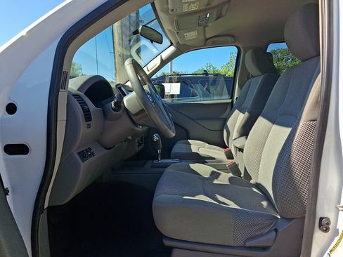Used 2019 Nissan Frontier SV AWD/4WD image 14