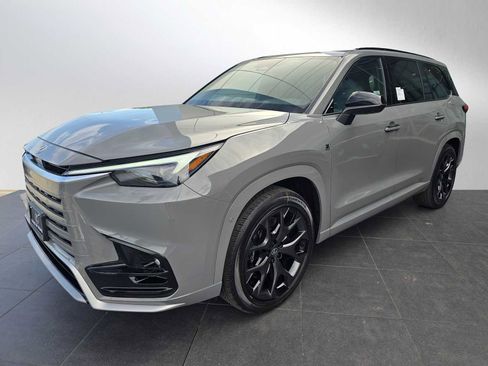 New 2026 Lexus TX 500h AWD image 7