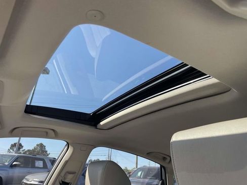 Used 2021 Honda Accord Touring image 27