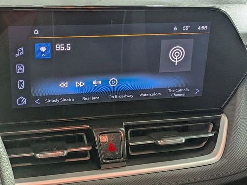 Used 2025 Chevrolet TrailBlazer LT FWD image 23