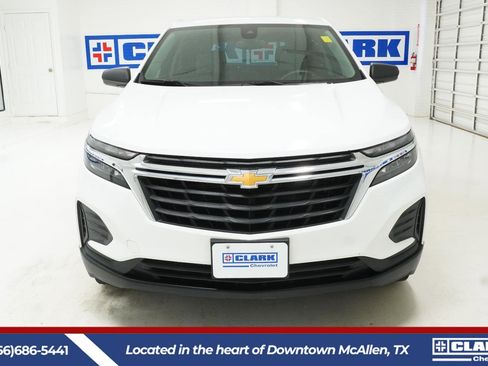 Used 2023 Chevrolet Equinox LS w/ Driver Confidence II Package FWD image 2