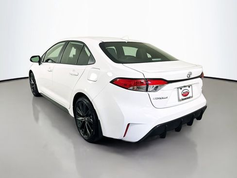 Certified 2026 Toyota Corolla SE w/ SE Package image 7