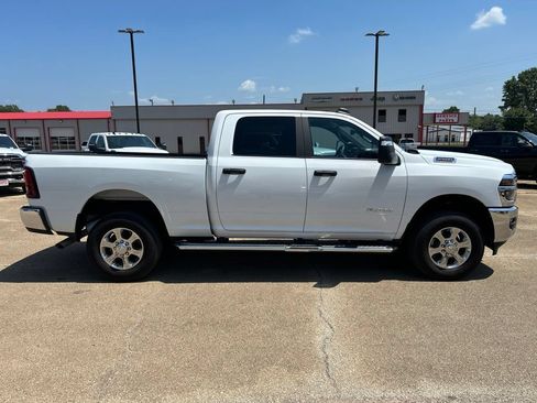 Used 2025 RAM 2500 Big Horn AWD/4WD image 6