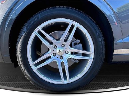 Used 2023 Genesis GV70 2.5T image 33