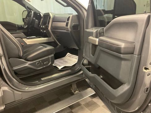 Used 2022 Ford F350 Platinum AWD/4WD image 13