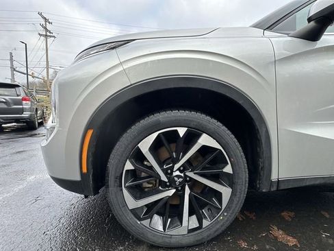 Used 2024 Mitsubishi Outlander SE image 20
