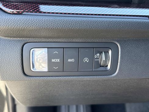 New 2026 Chevrolet Traverse Z71 w/ Enhanced Driving Package AWD/4WD image 30