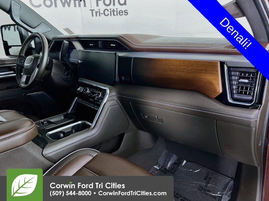 Used 2024 GMC Sierra 2500 Denali w/ Technology Package AWD/4WD image 30