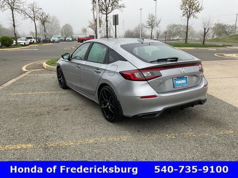 Used 2024 Honda Civic Sport image 4