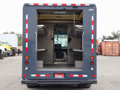 Used 2019 Ford E-450 and Econoline 450 Super Duty RWD image 8