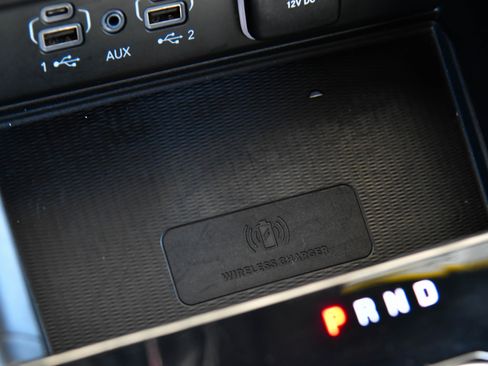 Used 2024 Jeep Grand Cherokee L Limited w/ Luxury Tech Group II image 34