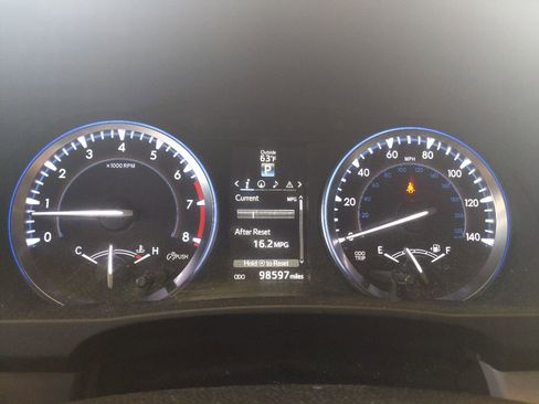 Used 2015 Toyota Highlander XLE AWD/4WD image 27