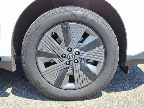 Certified 2025 Nissan Murano SL w/ Cargo Package image 9