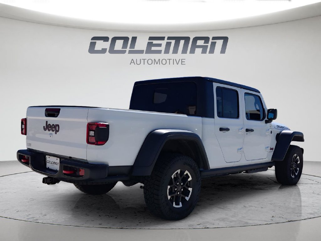 Used 2026 Jeep Gladiator Rubicon w/ Steel Power Dome Hood Package AWD/4WD image 5