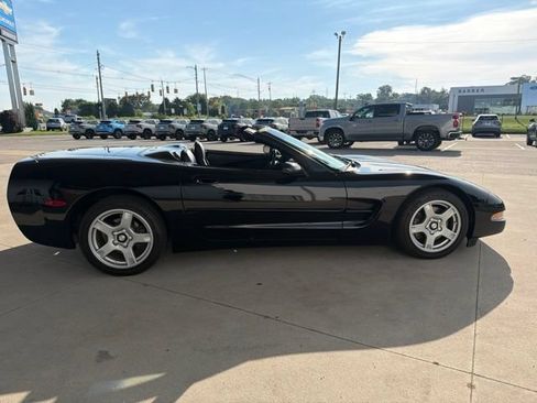 Used 1999 Chevrolet Corvette Convertible w/ Memory Pkg RWD image 5