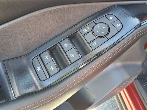 Certified 2024 Nissan Rogue SV w/ SV Premium Package image 17