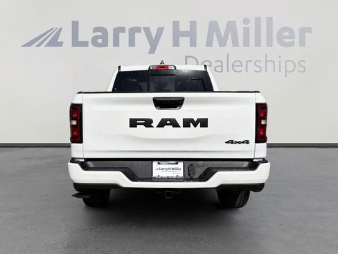 New 2026 RAM 1500 Express AWD/4WD image 5