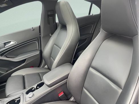 Used 2019 Mercedes-Benz CLA 250 4MATIC image 22