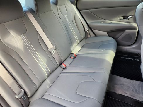 Certified 2023 Hyundai Elantra SEL image 15