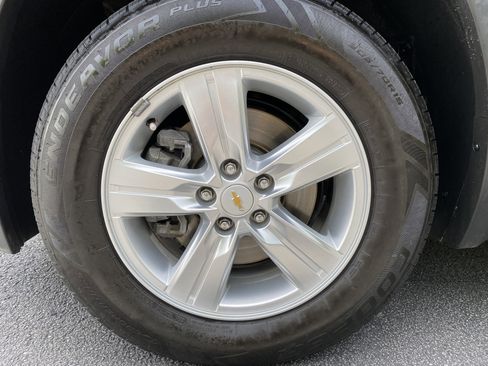 Used 2018 Chevrolet Trax LT w/ LT Convenience Package AWD/4WD image 39