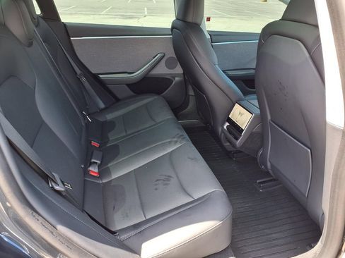 Used 2025 Tesla Model 3 Long Range RWD image 16