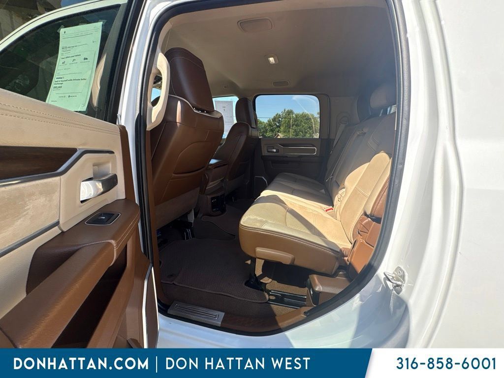Used 2022 RAM 3500 Laramie AWD/4WD image 3