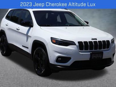 Used 2023 Jeep Cherokee Altitude Lux w/ Lux Elite Package