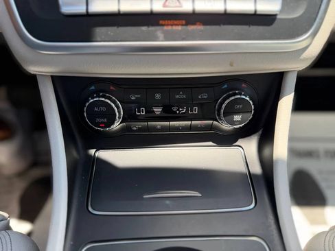 Used 2020 Mercedes-Benz GLA 250 image 52