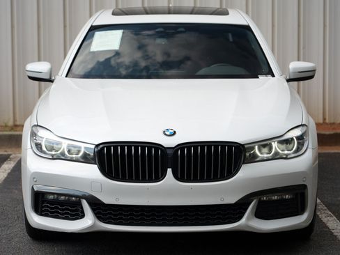 Used 2019 BMW 740i w/ M Sport Package RWD image 49