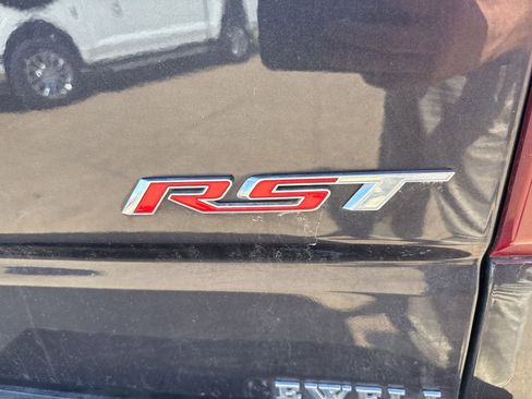 Used 2023 Chevrolet Silverado 1500 RST w/ Z71 Off-Road Package image 9