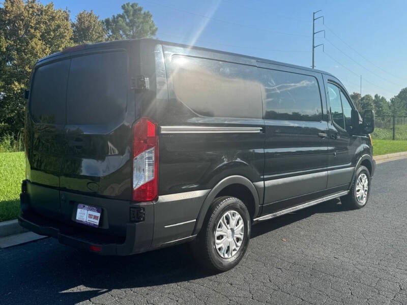 Used 2015 Ford Transit 150 130 Low Roof w/ Exterior Upgrade Package RWD image 8