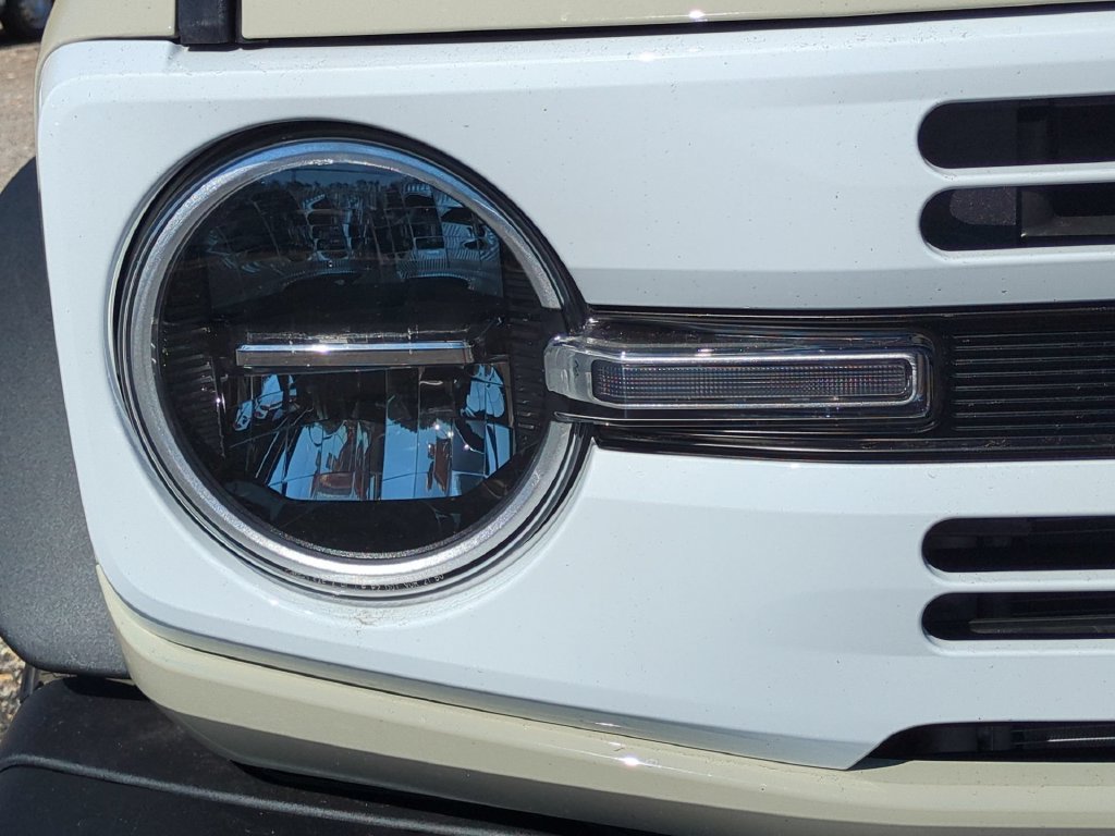 New 2026 Ford Bronco Heritage Edition AWD/4WD image 9