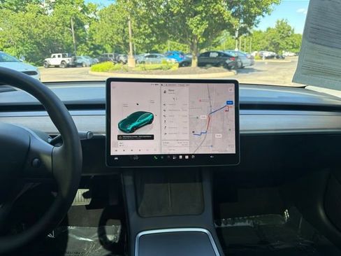Used 2023 Tesla Model 3 Standard Range RWD image 13
