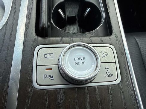 Used 2024 Genesis GV80 2.5T AWD/4WD image 34