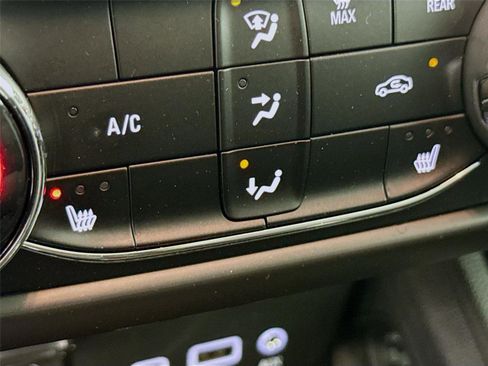 Used 2023 Chevrolet TrailBlazer LT image 20