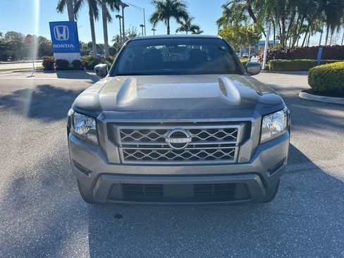 Used 2022 Nissan Frontier SV image 6