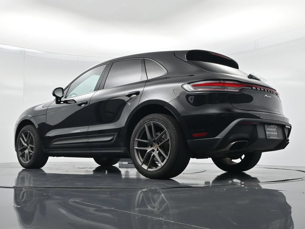 Certified 2023 Porsche Macan AWD/4WD image 22