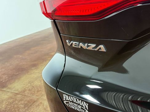 Used 2023 Toyota Venza XLE AWD/4WD image 53